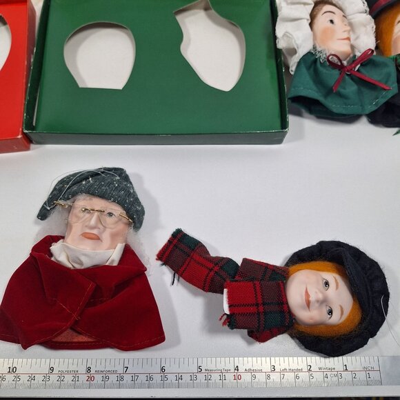 A Christmas Carol Heritage Village Tiny Tim Bob Cratchit Scrooge Heads 1988 Lot - Picture 11 of 16
